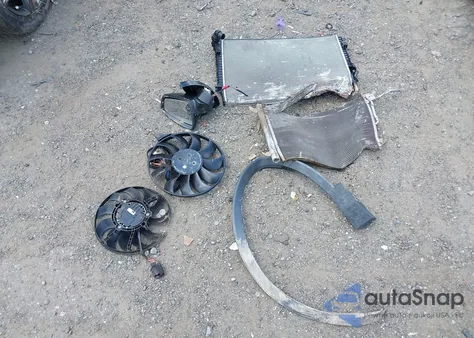 2020 Volkswagen Tiguan 2.0T Se/2.0T Se R-Line Black/2.0T Sel из США, поврежденный, VIN 3VV2B7AX1LM039691